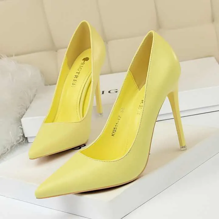كعب خنجر بسيطة عصرية للسيدات -  Fashion Ladies Stiletto Heel Shoes Pointed