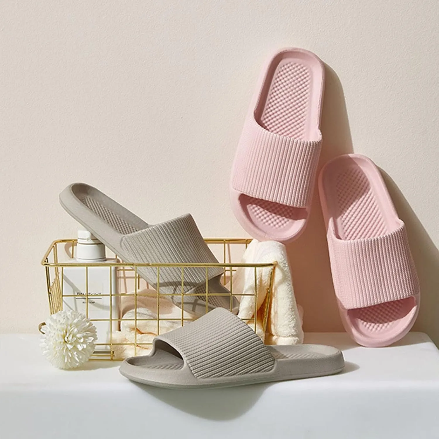 Cloud Slippers for Men Womens Slides Mens Shower Shoes Shower Shoes Women House Slides Dorms Pool Slippers