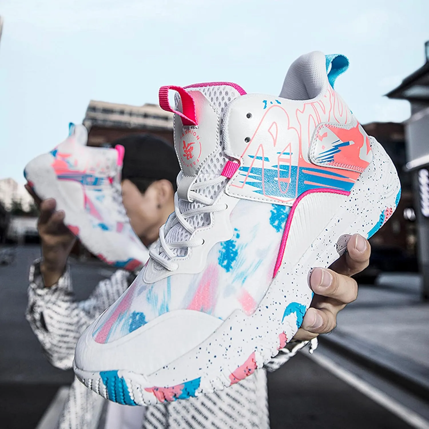 Men's Basketball Shoes Anti-Slip and Wear-Resistant Soles Running Shoes Graffiti Design Fashionable Sports Shoes