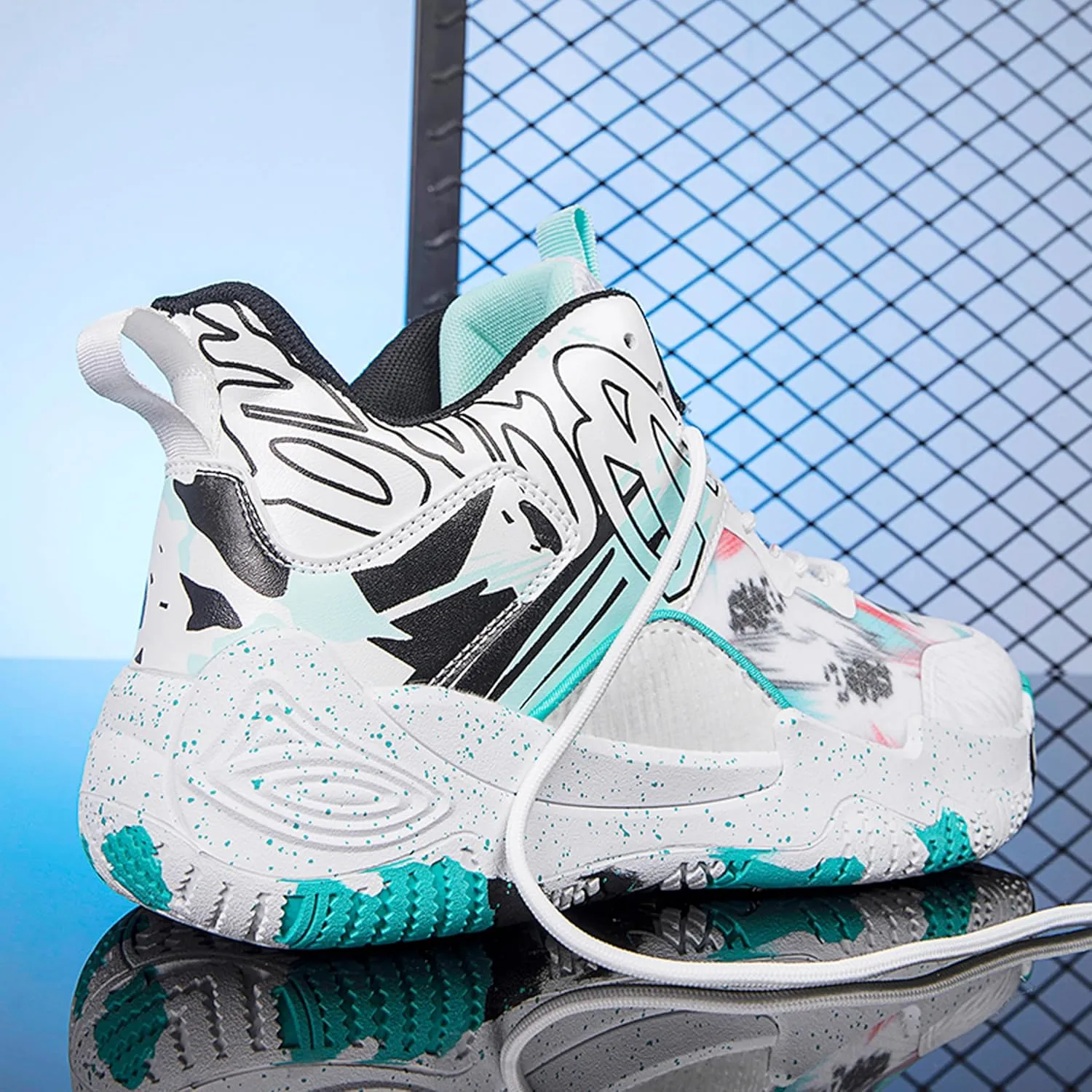 Men's Basketball Shoes Anti-Slip and Wear-Resistant Soles Running Shoes Graffiti Design Fashionable Sports Shoes