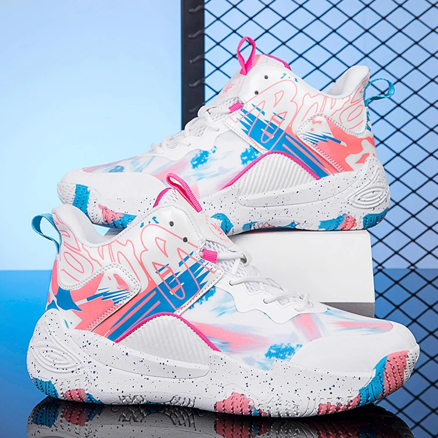 Men's Basketball Shoes Anti-Slip and Wear-Resistant Soles Running Shoes Graffiti Design Fashionable Sports Shoes