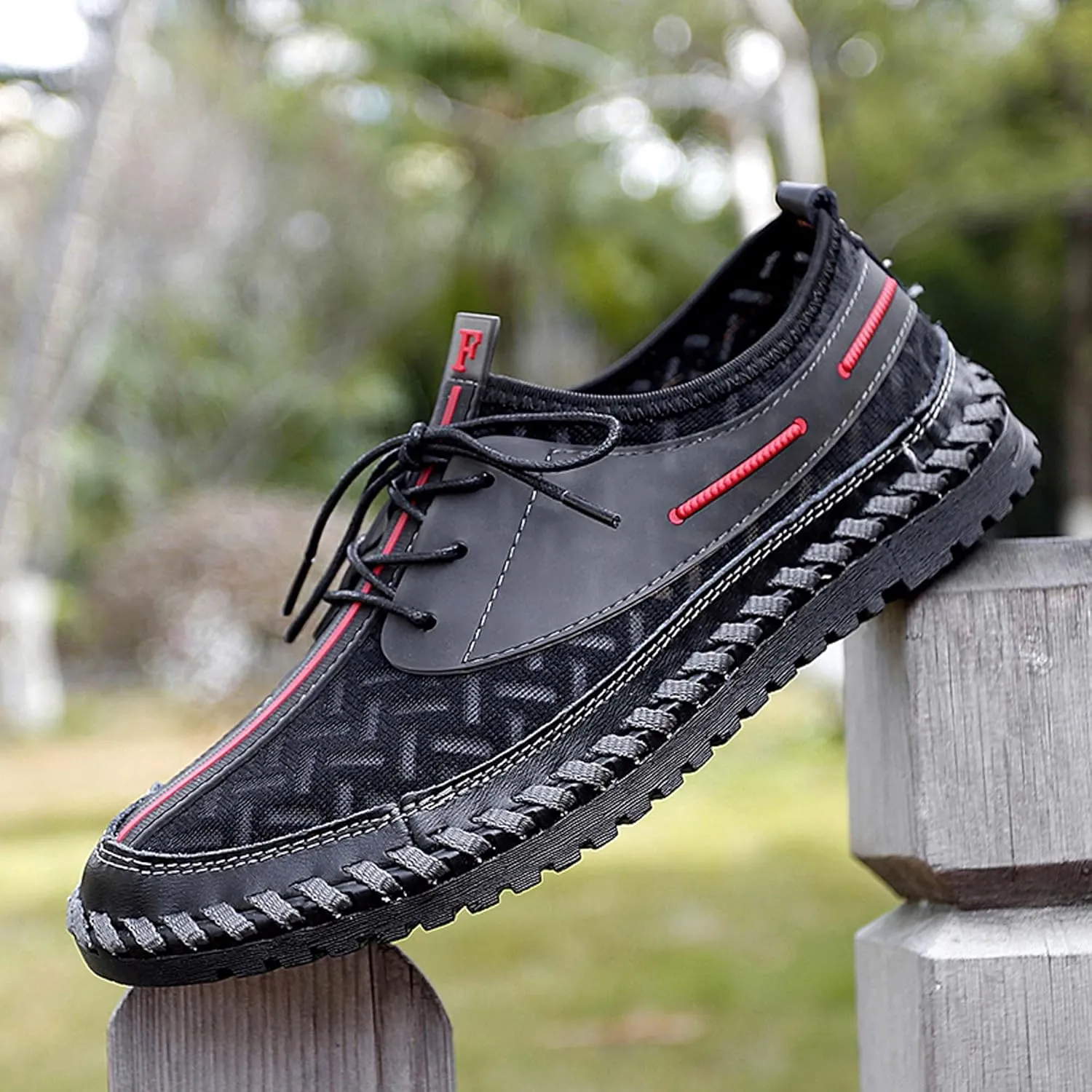 Men's Hiking Shoes Lightweight Non-slip Climbing Shoes Casual Walking Shoes Quick-drying Water Sneakers Outdoor Casual Sneakers