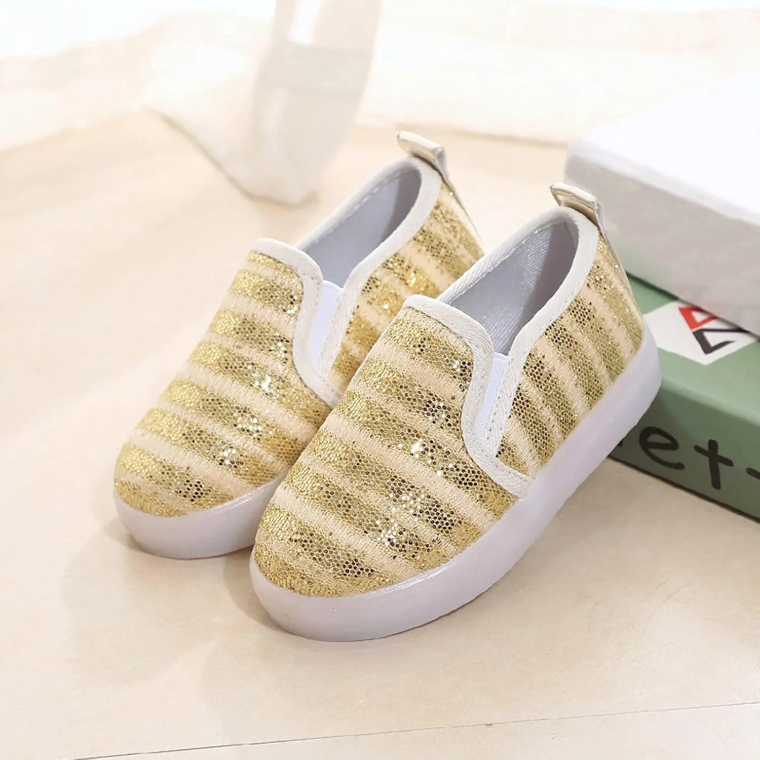 Toddler Girls Boys Canvas Shoes Slip On Light Up Shoes Casual Lazy Loafers for Infant Toddler Girl Shoe Size 1